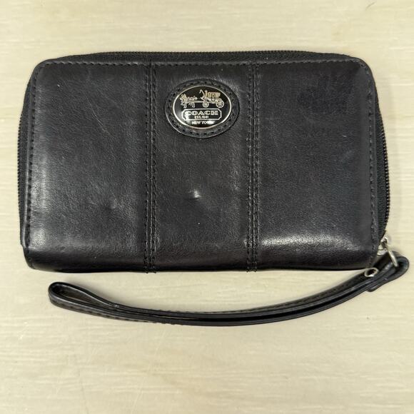 Coach Black Leather Wristlet Credit Card Case Wallet - Picture 1 of 8